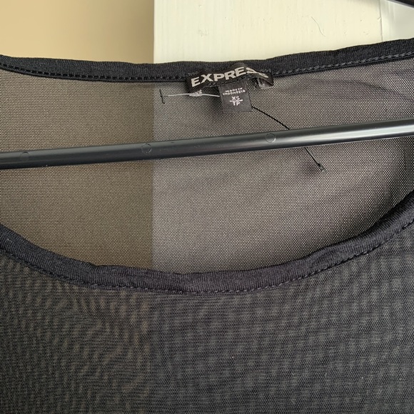 Express summer top. - Picture 2 of 2